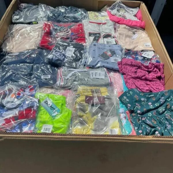 Kids clothes pallet - Image 4