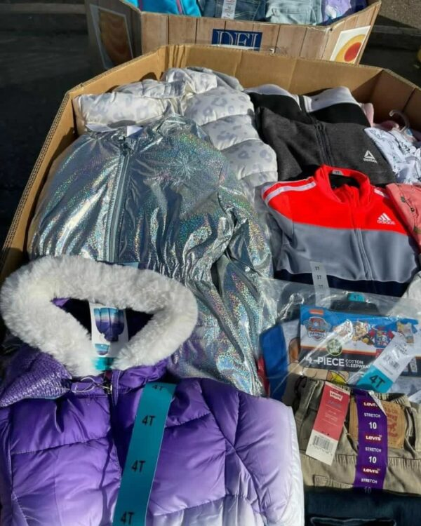 Kids clothes pallet - Image 2
