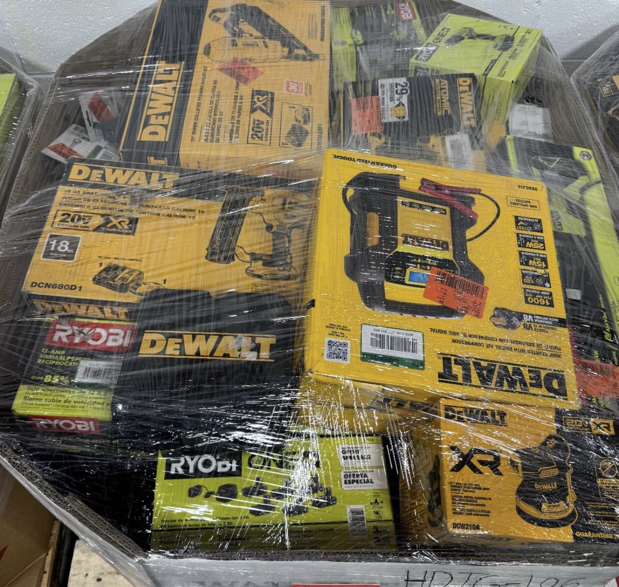 Dewalt tool pallets - Image 3