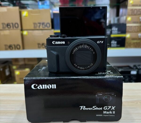 Canon PowerShot camera - Image 3